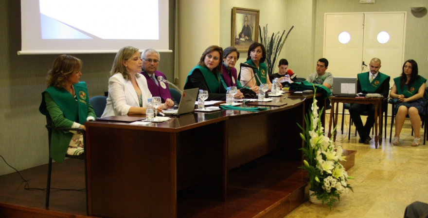 Momento de la conferencia de Maria Paz Fernández-Liencres