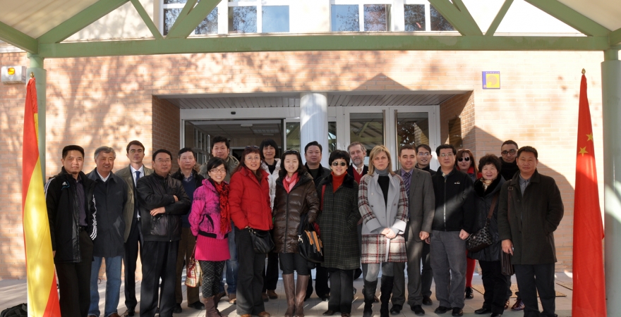 Representantes de la UJA junto con los miembros de la delegación china.