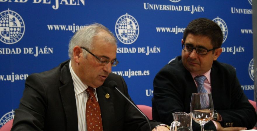 Rueda de prensa ofrecida hoy por el Rector de la UJA y el presidente de la Diputación