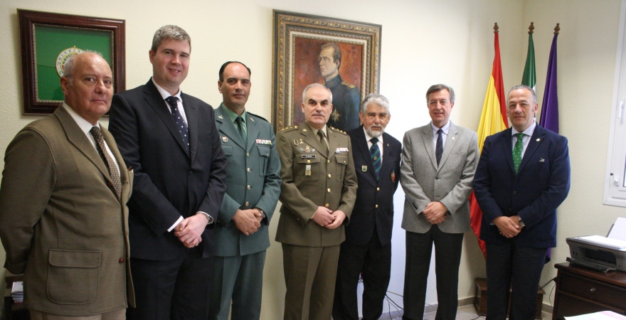 Juan M. De Faramiñán, Juan González-Badía, Javier Almiñana, Cándido Alonso, José A. Cano, Alfonso Rojas y Luis Javier Gutiérrez.