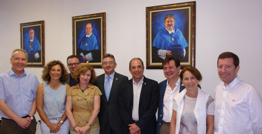 Asistentes a la reunión celebrada en Huelva. Foto: UHU.
