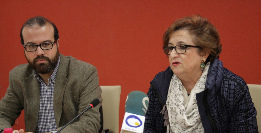 Felipe Serrano y María Dolores Rincón, en la rueda de prensa 