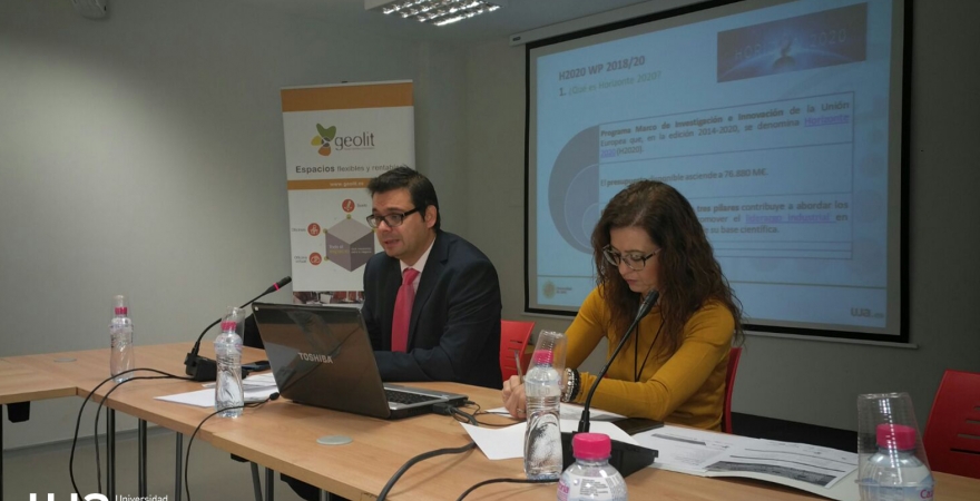 Francisco A. Díaz, director de la OFIPI, explica los principales puntos del plan Horizonte 2020.