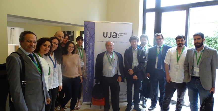 Representantes institucionales e investigadores de la UJA, en Bruselas.
