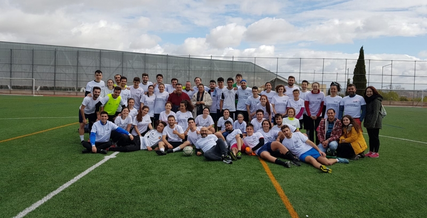 Participantes en el I Trofeo de Fútbol de la Facultad de la Ciencias de la Salud de la UJA.