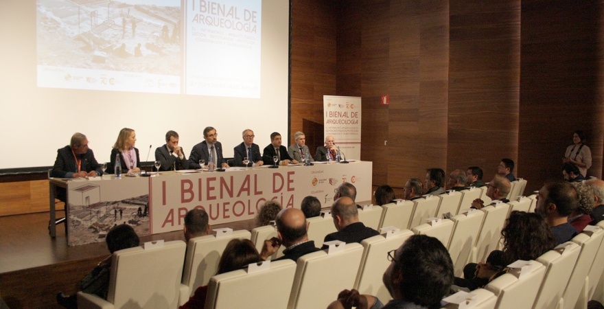Acto inaugural de la I Bienal de Arqueología.