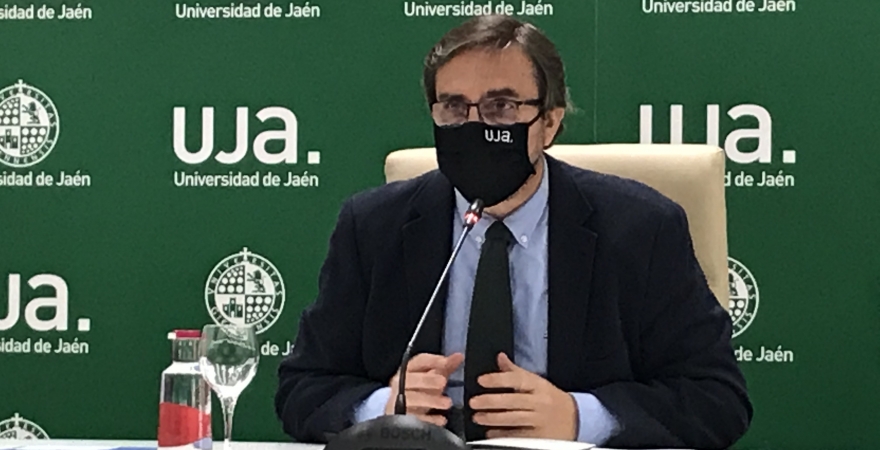 El Rector de la UJA, Juan Gómez, durante la presentación del Plan de Infraestructuras de la UJA.