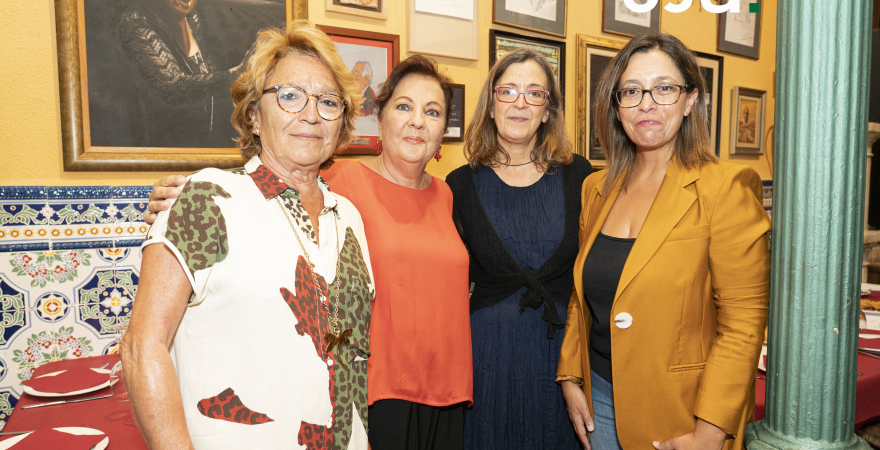 De izquierda a derecha, Carmen Espín, Carmen Linares, Mª Paz López-Peláez y África Colomo.