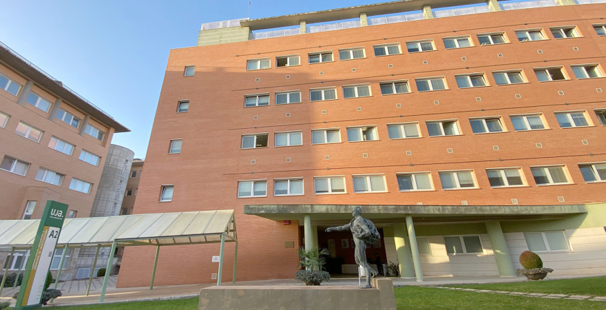 Edificio de Laboratorios Docentes y Servicios de Investigación de la UJA.