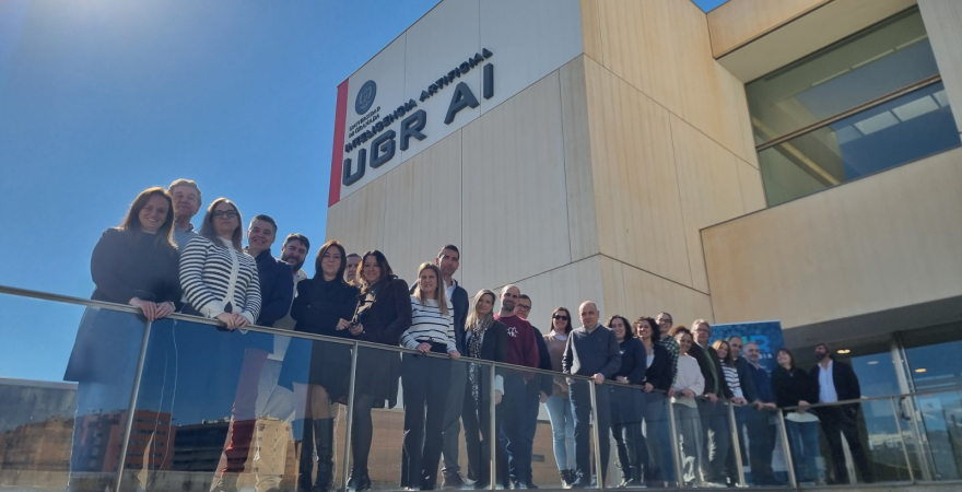 Foto de familia del nodo andaluz de Inteligencia Artificial y Robótica, en la Universidad de Granada