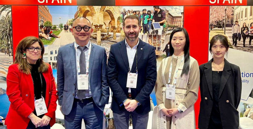 Una de las reuniones mantenidas por la delegación de la UJA durante la feria celebrada en Hong Kong