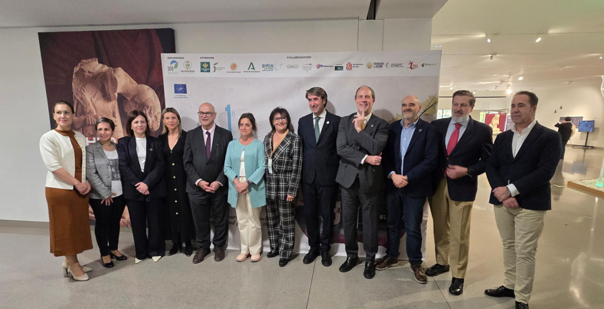 Representantes institucionales de entidades organizadoras y colaboradoras, en la inauguración del congreso.