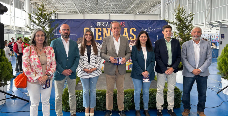 Representantes institucionales, en la inauguración de la Feria de la Ciencia y las Humanidades de Andújar 2026.