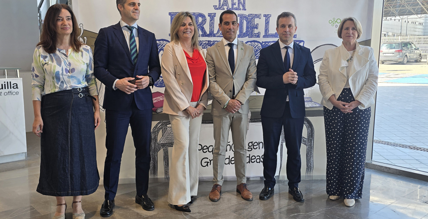 Eva Funes, Luis Miguel Carmona, Mª Victoria López, Francisco J. Solano, Julio Millán y Teresa Cruz.