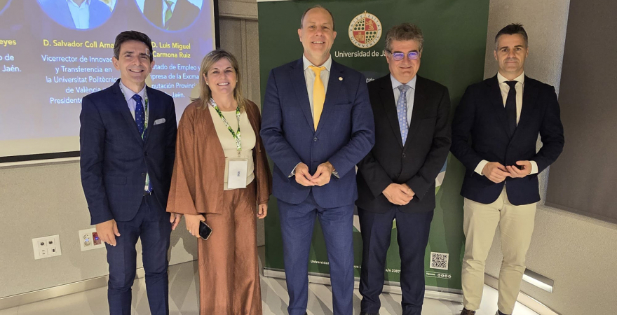 Salvador Coll, Mª Victoria López, Nicolás Ruiz, Antonio Posadas y Luis Miguel Carmona.