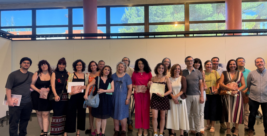 Foto de familia con organizadores, ganadores y jurado.