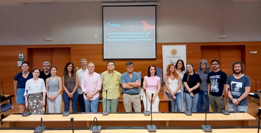Foto de familia del taller ‘The Conversation: la ciencia que se cuenta es la que cuenta. Divulgación con impacto’.