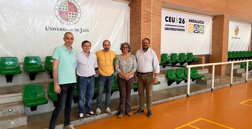 Visita a las instalaciones deportivas de la UJA.