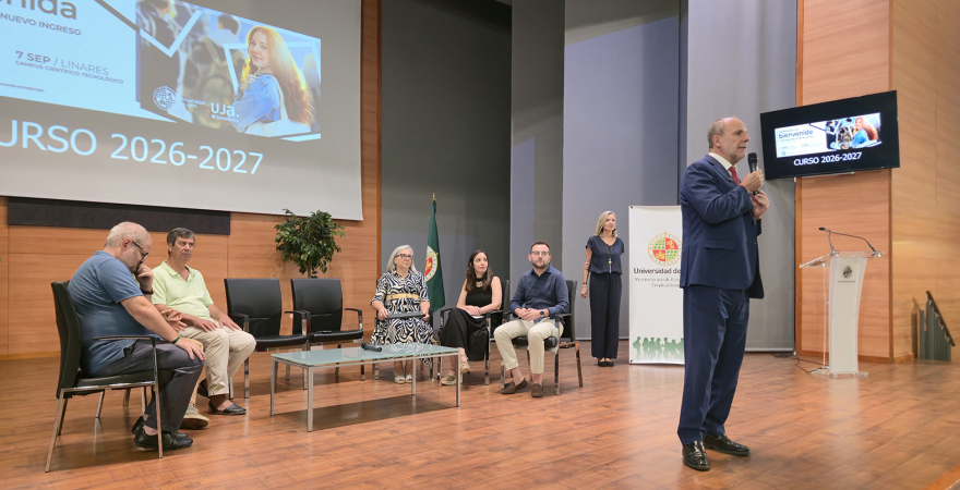 Intervención del Rector Nicolás Ruiz, en las Jornadas de Bienvenida celebradas en el Campus Las Lagunillas.