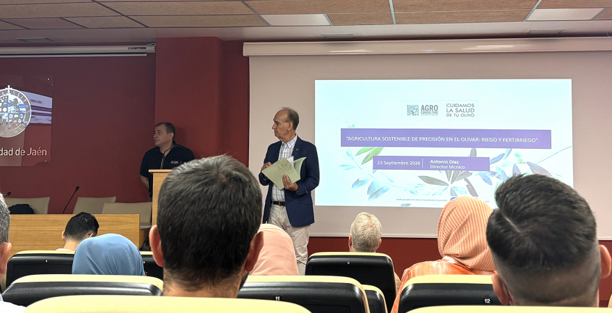 Jornada organizada por el INUO en la Antigua Escuela de Magisterio de Jaén.