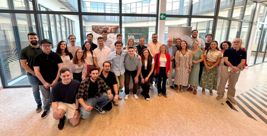 Investigadores miembros, en la presentación del proyecto.