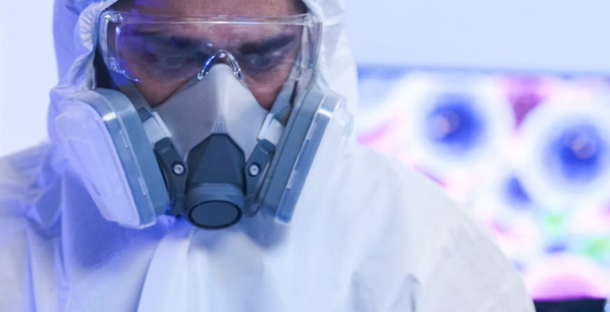Técnico en laboratorio (The Conversation: ultramansk/Shutterstock).