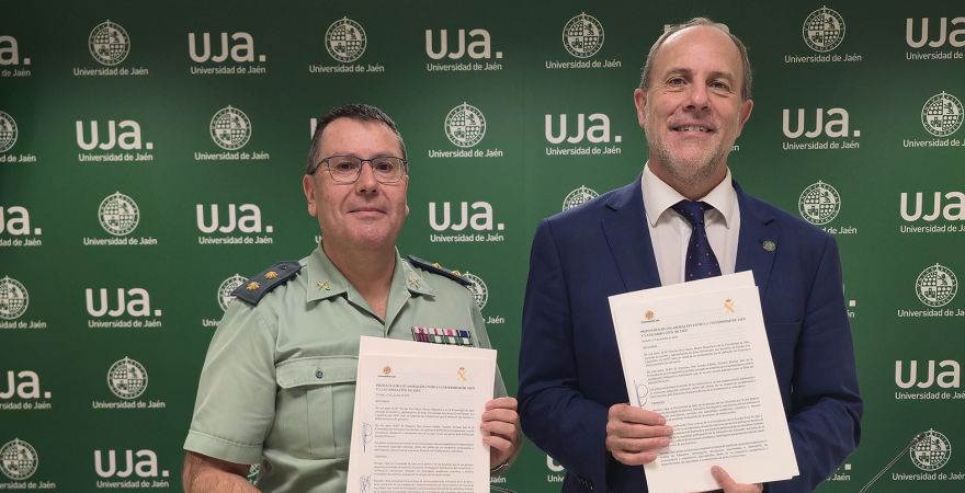 El Rector Nicolás Ruiz y el teniente coronel Francisco José Lozano.