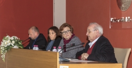 Intervención de Luis Garrido, junto a Mª Dolores Rincón, Mª Luisa Grande y Miguel A. Chamocho.