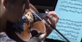 Un momento de la actuación de la violinista Leticia Moreno.
