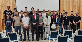 Representantes institucionales y alumnado del último curso de verano de la UJA celebrado en Santiago-Pontones.