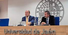 Rueda de prensa ofrecida por el Rector Nicolás Ruiz, junto al gerente Alfonso Cruz.