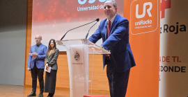 Intervención del Rector de la UJA, Nicolás Ruiz Reyes, durante la Gala 'Abecedario Solidario' 2025