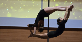 Actuación de Gravedad 0, durante la Gala 'Abecedario Solidario' 2025