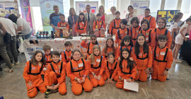 Autoridades, con el Colegio Sixto Sigler de Mancha Real.