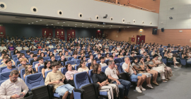 Alumnado de nuevo ingreso participante en el primer turno de la jornada.