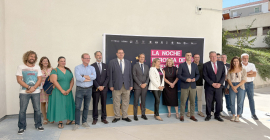 Foto de familia con representantes institucionales e investigadores de la UJA.