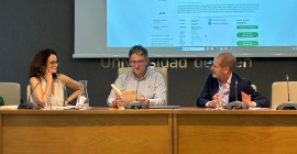 Cristina Castillo, Javier Marín-López y Luis Gómez, en la presentación de la obra