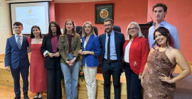 Equipo del Vicerrectorado de Estudiantes y Empleabilidad, conferenciante y subdirectores/as del CM Domingo Savio (Marina Arriola, Cayetano Postigo, Pedro de la Rosa y Carmen Llavero).