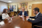 Terisa C. Riley, Nicolás Ruiz y José Ignacio Jiménez, durante la reunión mantenida en el Rectorado.