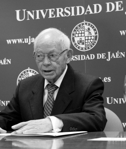 Luis Berges Roldán, en el acto de reconocimiento como Natural de Jaén 2014.