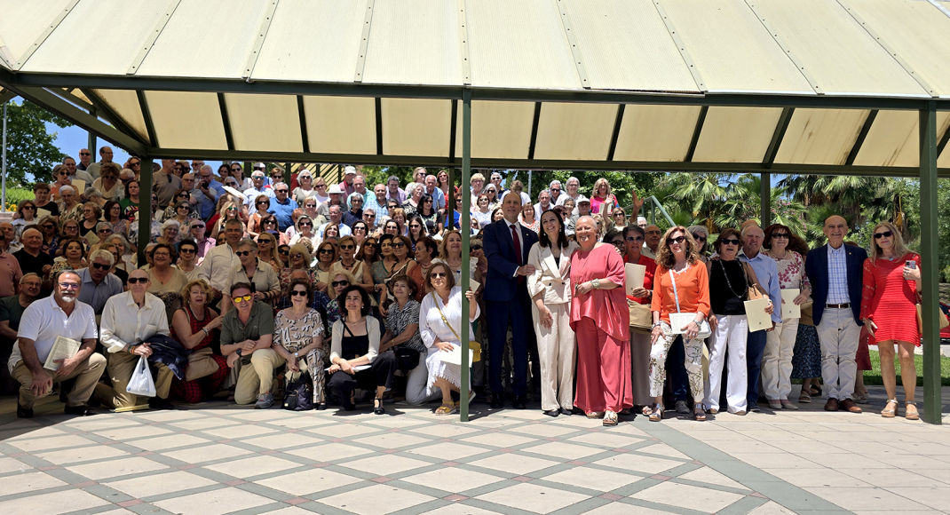 Foto de familia con alumnado del curso 2025-2026 de Aula Abierta.