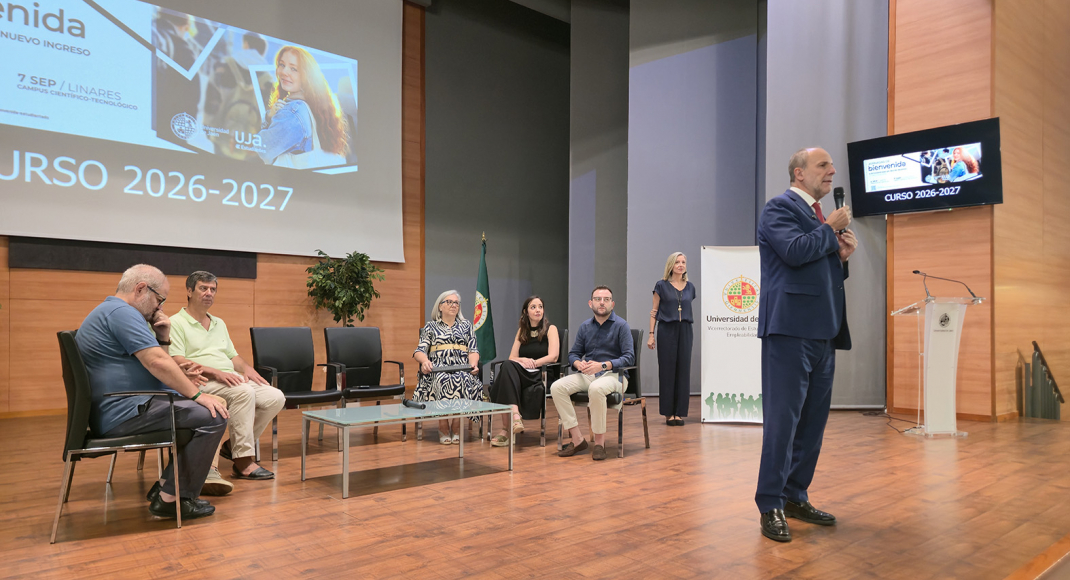 Intervención del Rector Nicolás Ruiz, en las Jornadas de Bienvenida celebradas en el Campus Las Lagunillas.