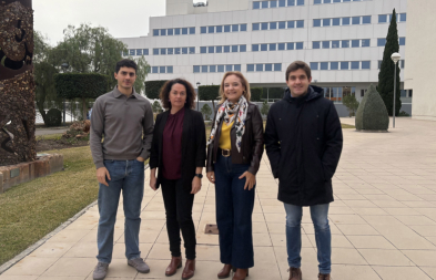 Cristina Martín y Carmen Martínez, de la UJA, junto a otros integrantes del proyecto METALLOY.