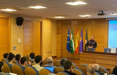 Bienvenida del director del INUO, Juan B. Barroso.