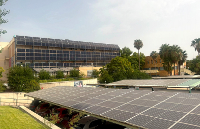 Instalación de placas fotovoltaicas en el aparcamiento y edificio B5 del Campus Las Lagunillas.
