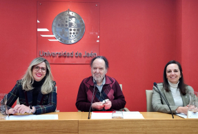 De izquierda a derecha, Nieves Moyano, Andrés Pociña y Marta Torres.