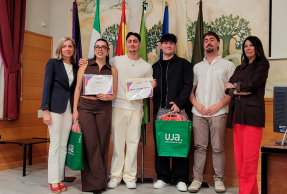 Entrega de premios a los proyectos ganadores.