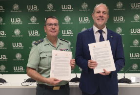 El Rector Nicolás Ruiz y el teniente coronel Francisco José Lozano.