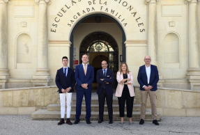 De izquierda a derecha, José M. Gámez, Nicolás Ruiz, Francisco de Asís del Barco, Elena Moreno y Juan Carlos Ruiz.