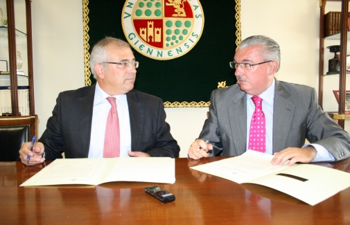 Manuel Parras Rosa y Patricio Lupiáñez firman el convenio